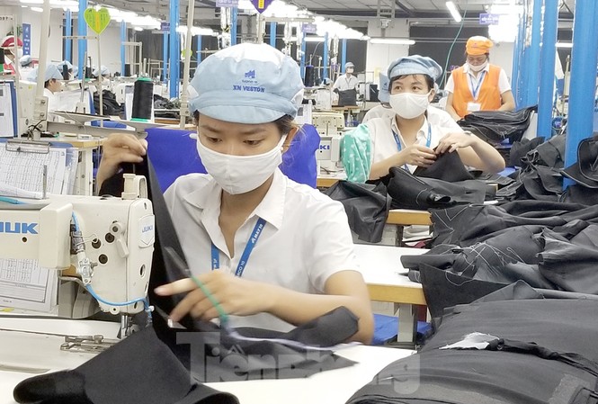 Nữ tới ngày “đèn đỏ” vẫn nghỉ 30 phút, rút nhiều đề xuất quan trọng Nữ tới ngày “đèn đỏ” vẫn nghỉ 30 phút, rút nhiều đề xuất quan trọng trong Dự thảo Bộ Luật Lao động sửa đổi.