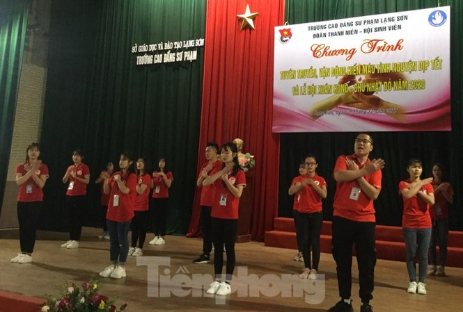 Lạng Sơn tiếp lửa hành trình Chủ nhật Đỏ 2020 Các tình nguyên viên tạo bầu không khí rất vui tươi, nhiệt huyết .Ảnh: Duy Chiến