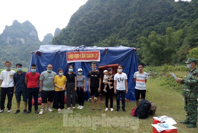 Cao Bằng: Ngăn chặn 40 công dân nhập cảnh trái phép Đồn Biên phòng cửa khẩu Lý Vạn ngăn chặn 12 công dân nhập cảnh trái phép qua đường mòn .Ảnh: CB