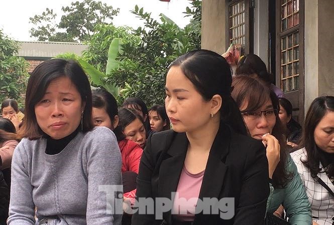 Giáo viên Sóc Sơn tiếp tục sốc nặng: 51 người trượt tuyển dụng vòng 1 Giáo viên Sóc Sơn tiếp tục sốc nặng: 51 người trượt tuyển dụng vòng 1
