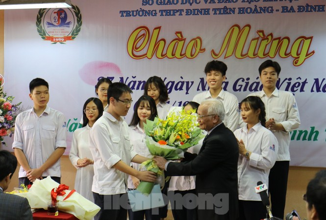 Phó Thủ tướng dự lễ kỷ niệm 20/11 tại ngôi trường 'không chọn lọc đầu vào' Phó Thủ tướng dự lễ kỷ niệm 20/11 tại ngôi trường 'không chọn lọc đầu vào'