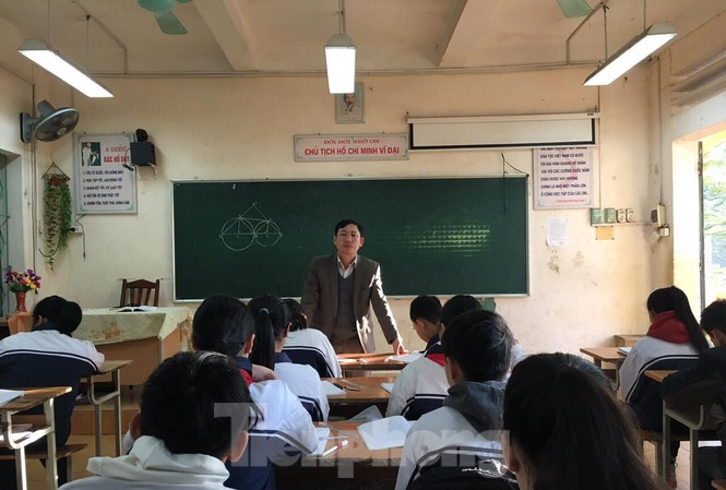 Bao nhiêu giáo viên hợp đồng Hà Nội đủ điều kiện xét đặc cách? 94 giáo viên hợp đồng của thị xã Sơn Tây bị chấm dứt hợp đồng từ đầu năm học liệu có cơ hội để xét đặc cách lần này?