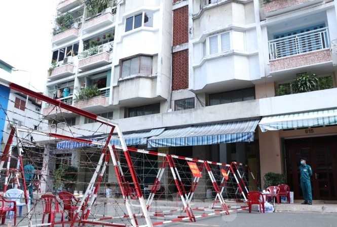 TPHCM: Phong tỏa một phần chung cư Sư Vạn Hạnh vì có ca nghi mắc COVID-19 Một phần chung cư Sư Vạn Hạnh (Q.5) bi6 phong tỏa