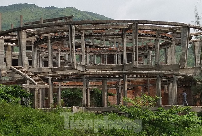 Dự án khách sạn 5 sao bỏ hoang hơn 30 năm thành điểm hút chích ma tuý Dự án khách sạn 5 sao bỏ hoang hơn 30 năm thành điểm hút chích ma tuý