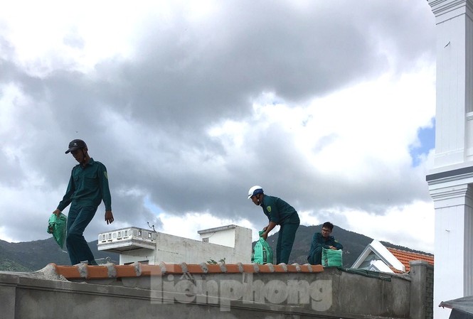 Khánh Hoà yêu cầu ngừng mọi hoạt động trên biển trưa 10/11 Khánh Hoà yêu cầu ngừng mọi hoạt động trên biển trưa 10/11