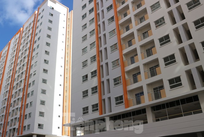 Bàn giao nhà ở xã hội HQC Nha Trang cho người dân sau nhiều lần thất hứa Bàn giao nhà ở xã hội HQC Nha Trang cho người dân sau nhiều lần thất hứa