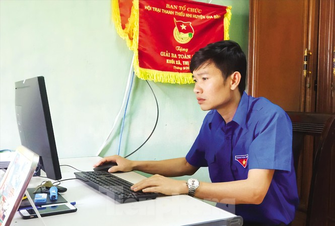 Người khéo tập hợp thanh niên về với Đoàn Anh Hoàng Văn Tuân - Bí thư Đoàn xã Đông Cứu