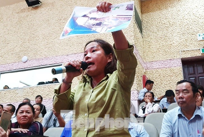 Lãnh đạo TPHCM tiếp xúc 28 hộ dân Thủ Thiêm: Chưa tìm được tiếng nói chung Lãnh đạo TPHCM tiếp xúc 28 hộ dân Thủ Thiêm: Chưa tìm được tiếng nói chung