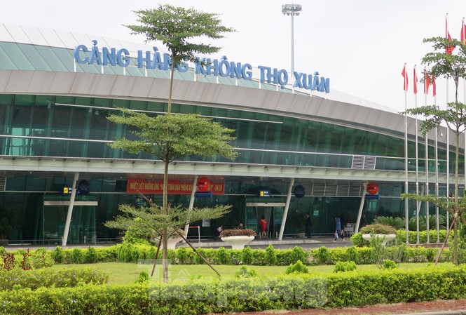 Vụ để chó vào sân bay, Cục Hàng không chỉ thị khẩn Cục Hàng không yêu cầu sân bay Thọ Xuân phải rà soát lại hệ thống hàng rào để ngăn chặn động vật xâm nhập khu bay uy hiếp an toàn bay.