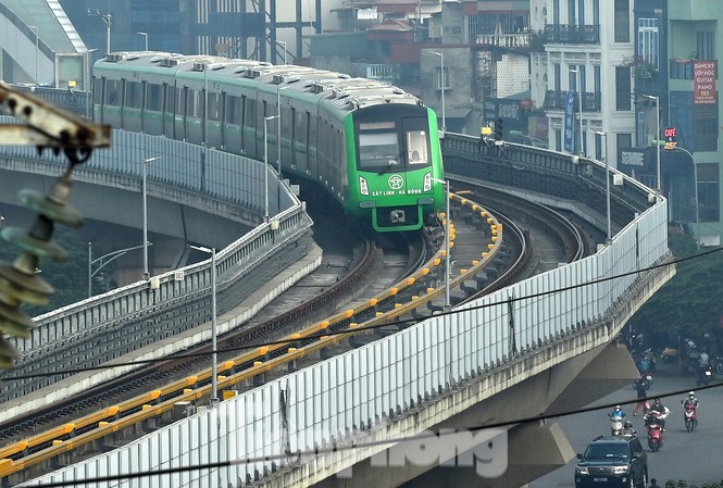 Đường sắt Cát Linh – Hà Đông chưa đạt chuẩn về phòng cháy Bộ GTVT kiến nghị Bộ Công an tạo điều kiện nghiệm thu phóng cháy, chữa cháy của dự án đường sắt Cát Linh - Hà Đông để Bộ này bàn giao cho Hà Nội, dù có 1 số nội dung chưa đạt theo quy định của Việt Nam.