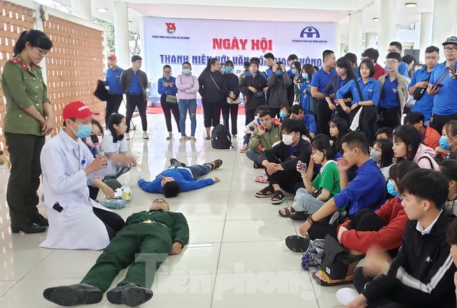1500 bạn trẻ hưởng ứng Ngày hội Thanh niên với văn hóa giao thông năm 2020 Ngày hội Thanh niên với văn hóa giao thông năm 2020 thu hút sự tham gia hưởng ứng của 1500 ĐVTN