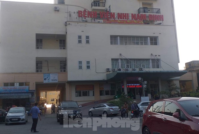 Nữ Trưởng phòng điều dưỡng mở đường cho vụ 'ăn bớt' thuốc tại bệnh viện Nhi Bệnh viện Nhi Nam Định, nơi xảy ra vụ "ăn bớt" thuốc của bệnh nhân để trục lợi - Ảnh: Hoàng Long