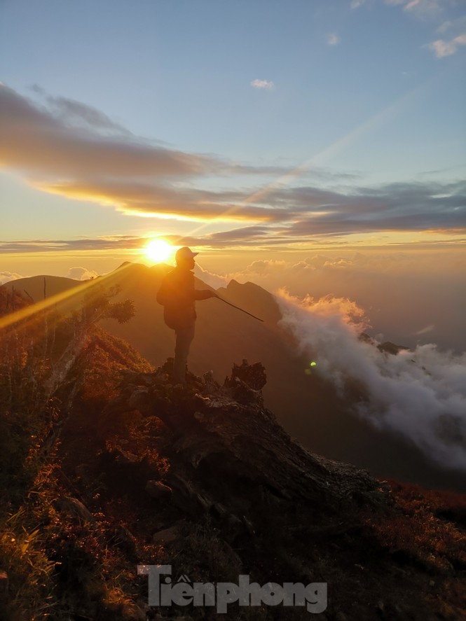 Lên đỉnh 'Thiên đường săn mây, bắt gió' Tà Chì Nhù - ảnh 2