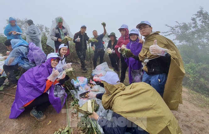 Lên đỉnh 'Thiên đường săn mây, bắt gió' Tà Chì Nhù - ảnh 8