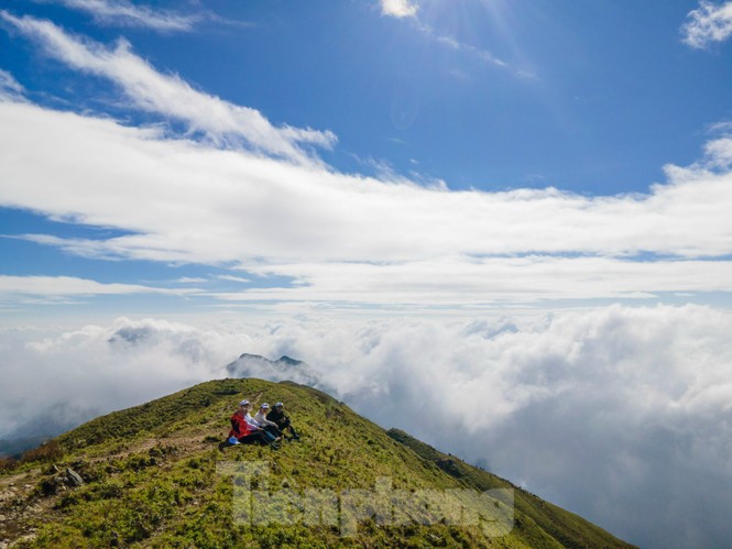 Lên đỉnh 'Thiên đường săn mây, bắt gió' Tà Chì Nhù - ảnh 4
