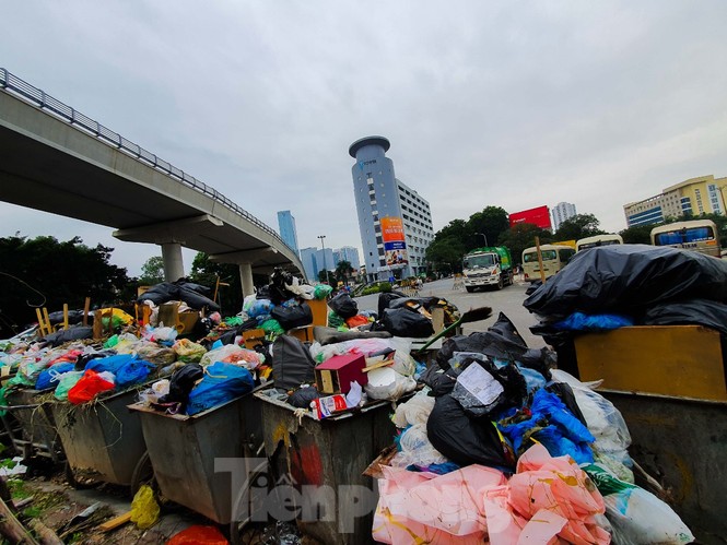 Người dân quanh bãi rác Nam Sơn mong sớm được đền bù để di dời - ảnh 12