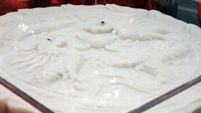 Rộn ràng lễ rước cặp bánh Trung thu truyền thống lớn nhất Việt Nam tại Hà Nội - ảnh 5