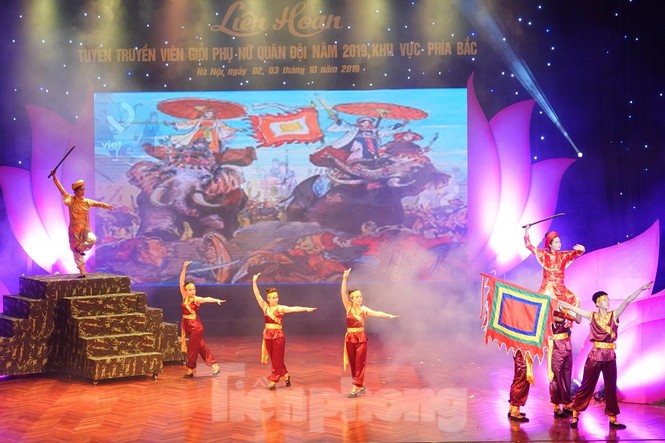 ‘Bóng hồng’ Quân đội thi tài Tuyên truyền viên giỏi - ảnh 7