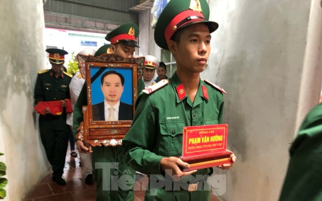 Quê mẹ Thái Bình đón Liệt sỹ, nhà báo Phạm Văn Hướng hi sinh ở Rào Trăng - ảnh 2