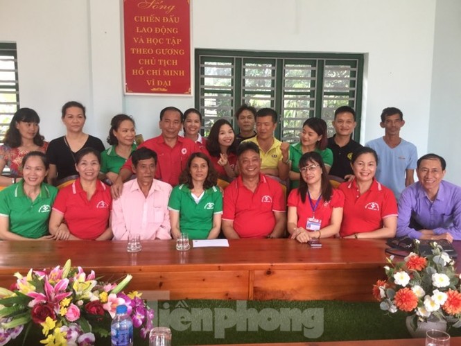 Trùng phùng đầy nước mắt của cô gái lưu lạc 22 năm - ảnh 4
