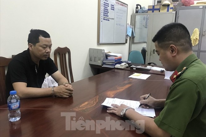 Nhóm tội phạm buôn bán hàng nghìn bánh heroin hầu tòa - ảnh 1
