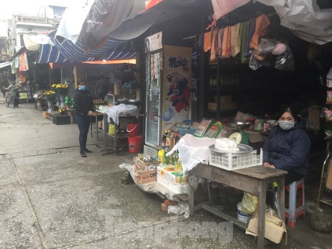 Bình lặng sáng đầu tiên cách ly toàn quốc - ảnh 10