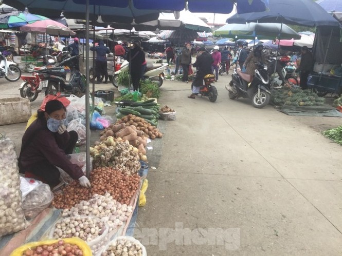Bình lặng sáng đầu tiên cách ly toàn quốc - ảnh 8
