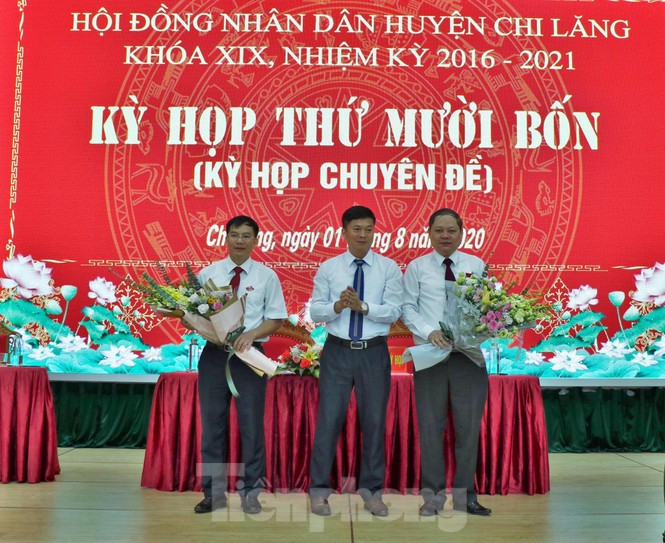 Luân chuyển, bầu cử nhiều lãnh đạo chủ chốt huyện Chi Lăng - ảnh 3