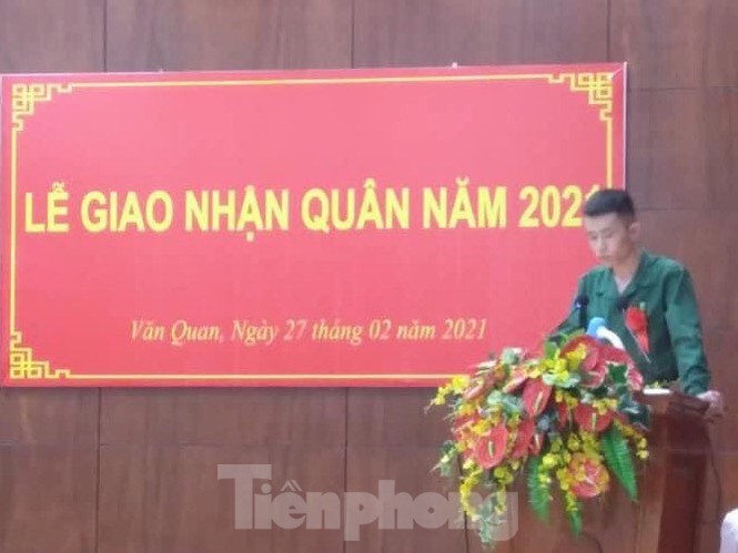 Tân binh các tỉnh thành náo nức lên đường nhập ngũ - ảnh 13