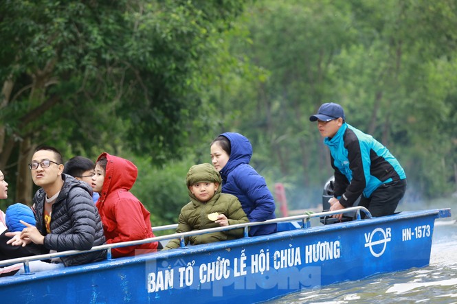 Chùa Hương dự kiến đón gần 5 vạn khách ngày khai hội - ảnh 6