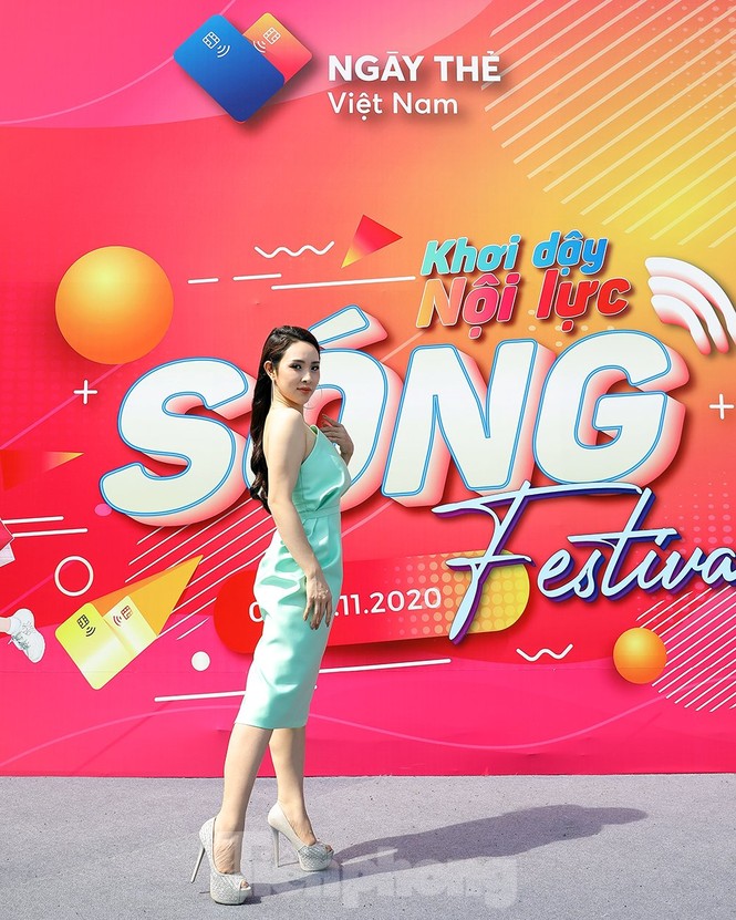 Bảo Trâm, Rapper Rica đốt cháy sân khấu ‘Sóng Festival’ - ảnh 2