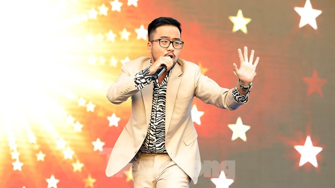 Bảo Trâm, Rapper Rica đốt cháy sân khấu ‘Sóng Festival’ - ảnh 3
