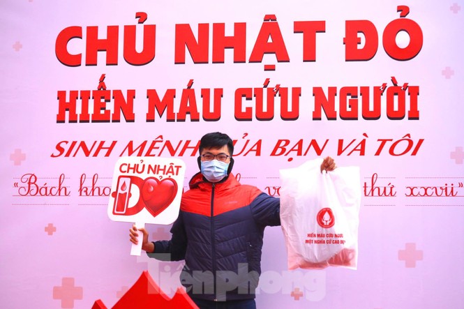 Giọt máu ấm giữa ngày đông lạnh - ảnh 41