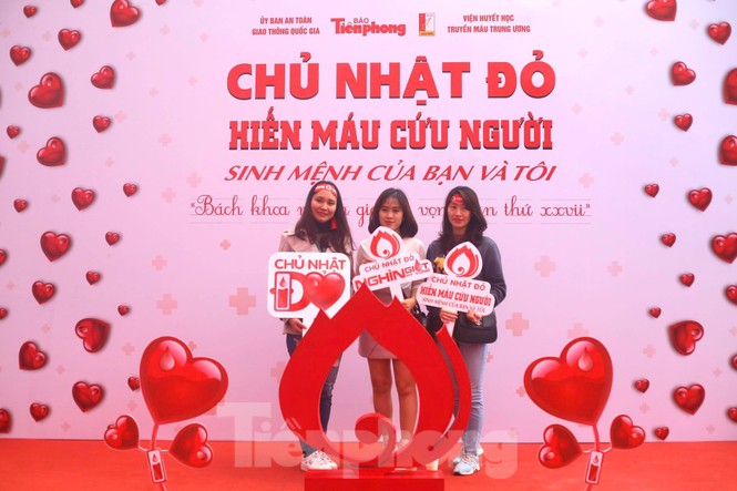 Giọt máu ấm giữa ngày đông lạnh - ảnh 40