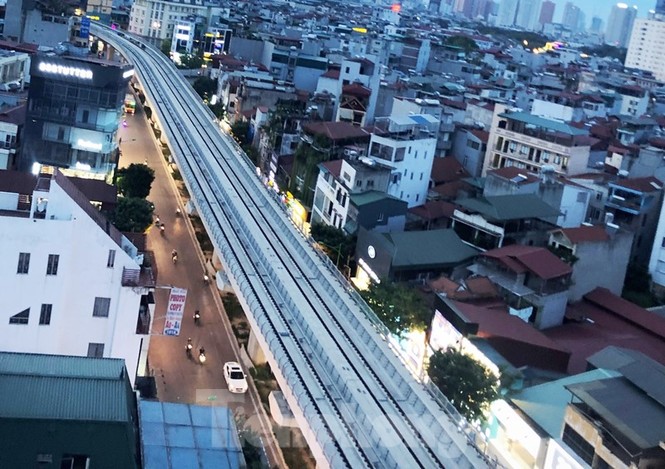 Cận cảnh đoạn metro Hà Nội vừa bị đòi bồi thường 19 triệu USD - ảnh 4