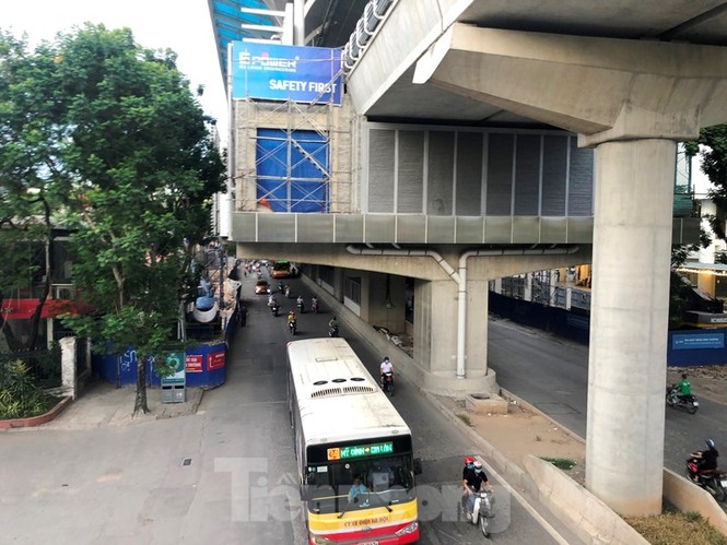 Cận cảnh đoạn metro Hà Nội vừa bị đòi bồi thường 19 triệu USD - ảnh 7