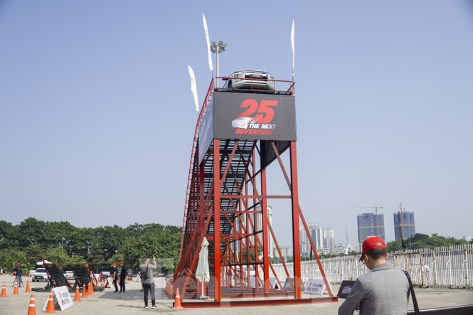 'Cận cảnh' chiếc xe cùng đội đua Việt Nam chinh phục giải Rally châu Á - ảnh 9