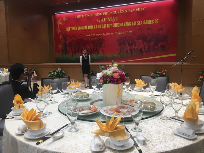 Bữa tiệc mừng các tuyển thủ Việt Nam ở Văn phòng Chính phủ có gì? - ảnh 3