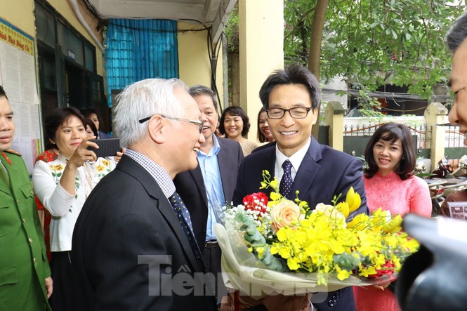 Phó Thủ tướng dự lễ kỷ niệm 20/11 tại ngôi trường 'không chọn lọc đầu vào' - ảnh 1