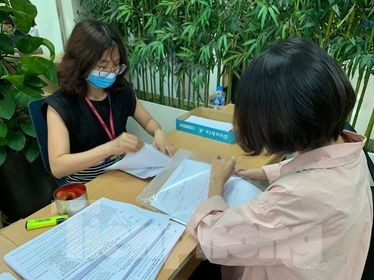 Thí sinh tấp nập về các trường Đại học xác nhận nhập học - ảnh 5