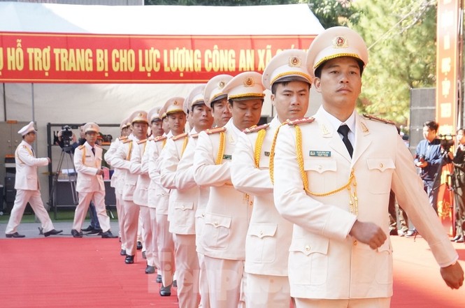 Công an Hải Dương đưa lực lượng chính quy về làm việc tại cấp xã - ảnh 2