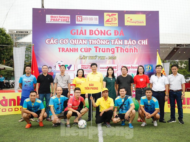 Báo Tiền Phong tranh tài ở cúp Trung Thành lần thứ VIII, năm 2020 - ảnh 1