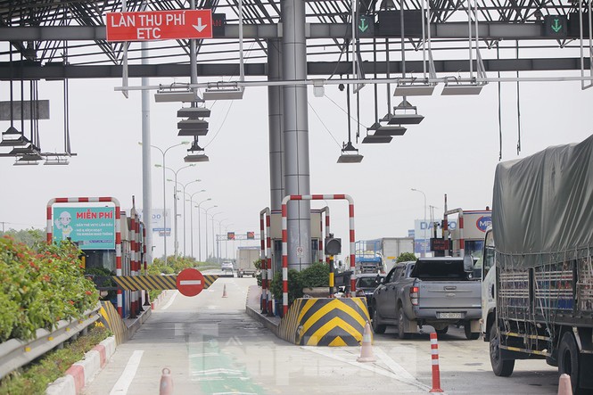 Nhìn gần cao tốc Pháp Vân - Cầu Giẽ ngày thu phí không dừng - ảnh 1