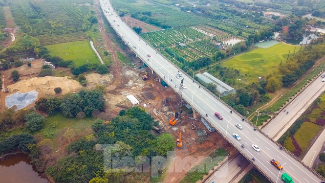 Cận cảnh đại công trường cầu Vĩnh Tuy 2 'nghìn tỷ' vượt sông Hồng - ảnh 1