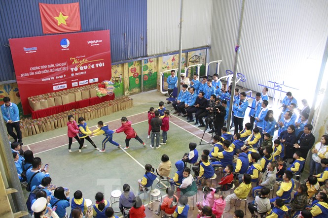Đại biểu thanh niên hòa nhịp cùng trẻ em khuyết tật - ảnh 4