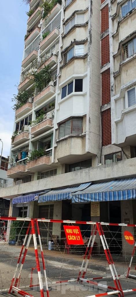 TPHCM: Phong tỏa một phần chung cư Sư Vạn Hạnh vì có ca nghi mắc COVID-19 - ảnh 1
