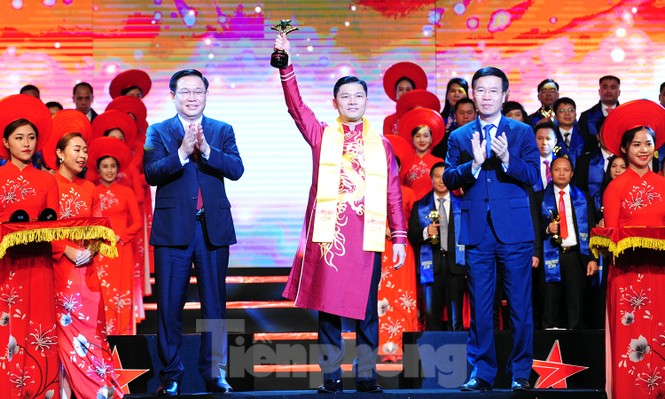 Bất ngờ xuất hiện doanh nhân trẻ Sao Đỏ thứ 11 - ảnh 10