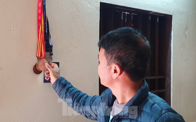 Gia đình thủ môn Văn Toản làm 60 mâm cỗ mời cả xã đến cỗ vũ cho trận chung kết - ảnh 8