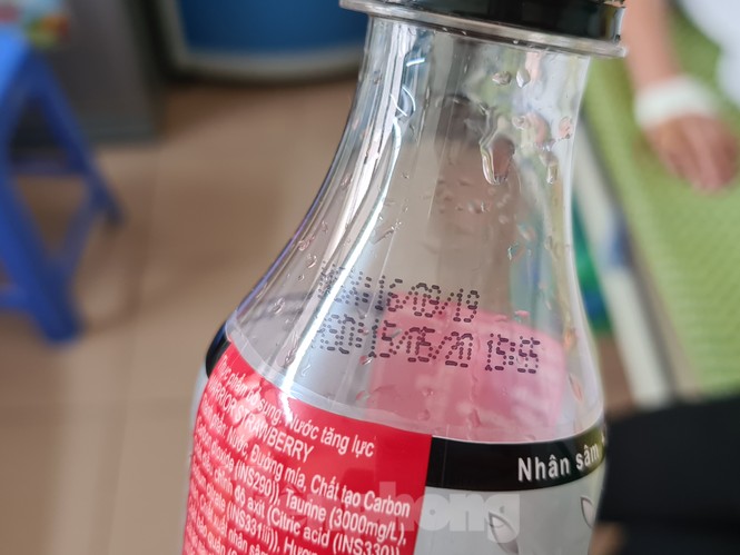 Hải Phòng: Hàng chục học sinh tiểu học bị ngộ độc sau khi uống nước ngọt đóng chai - ảnh 3