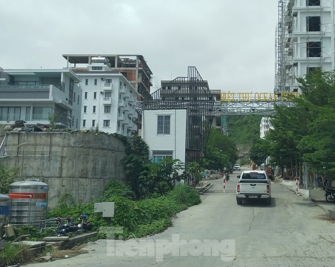 Bất chấp bị cưỡng chế, khu biệt thự Ocean View Nha Trang vẫn vô tư xây dựng - ảnh 4
